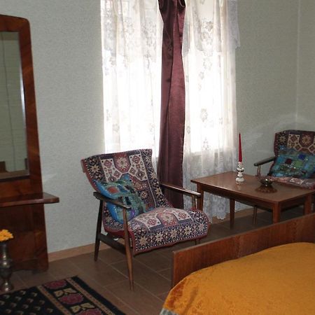 Tlt Guest House Telavi Exterior photo